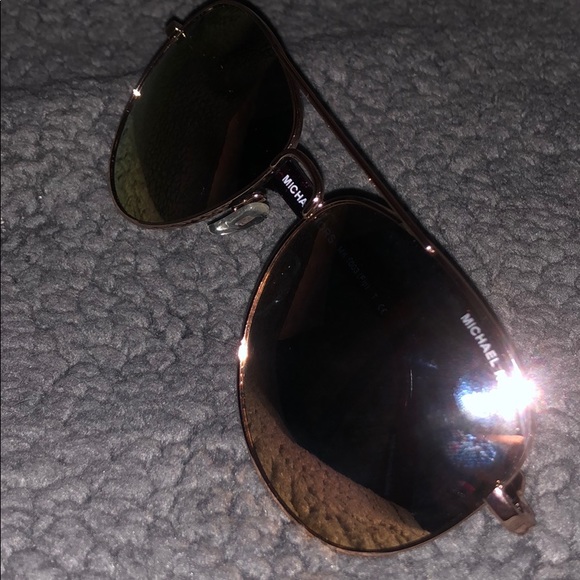 MK sunglasses SOLD - Picture 4 of 4